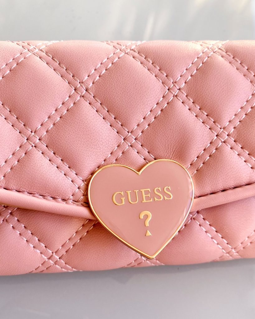 Billetera Guess Vivian Slim Clutch
